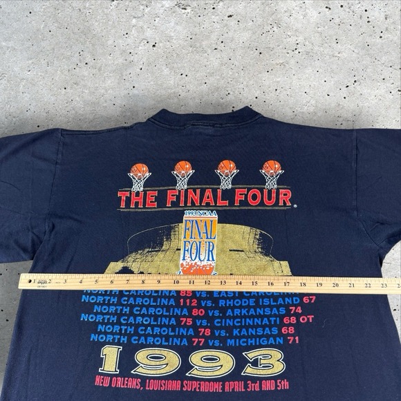 VINTAGE 1993 UNC Tar Heels Final Four Double-Sided Shirt‎ Large Nutmeg - Picture 6 of 6
